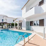 Grandma's * Albufeira